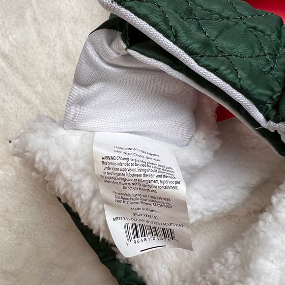 Merry and Bright Holiday Puffer jacket for small animals - Picture 3 of 6